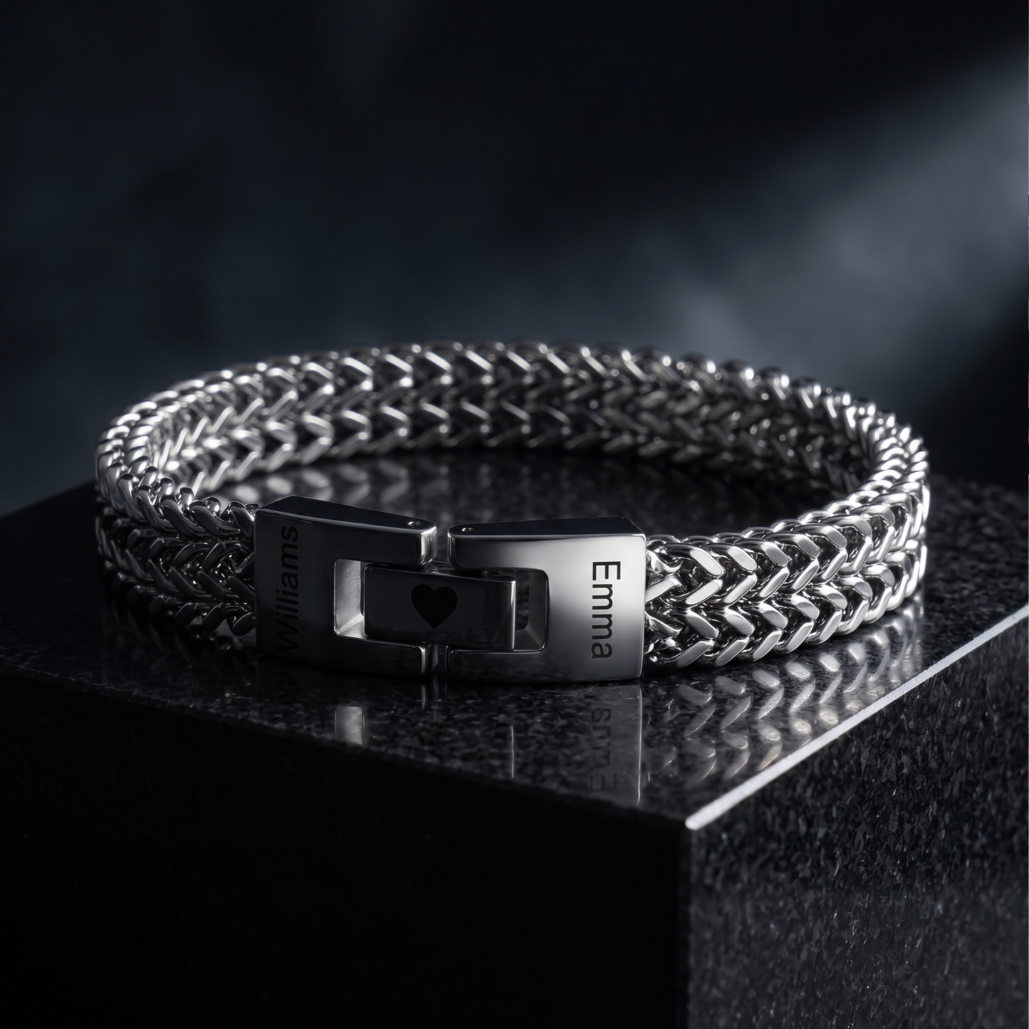 Personalized Men's Stainless Steel Interlocking Bracelet with Engraved Names Bracelet Gift for Him