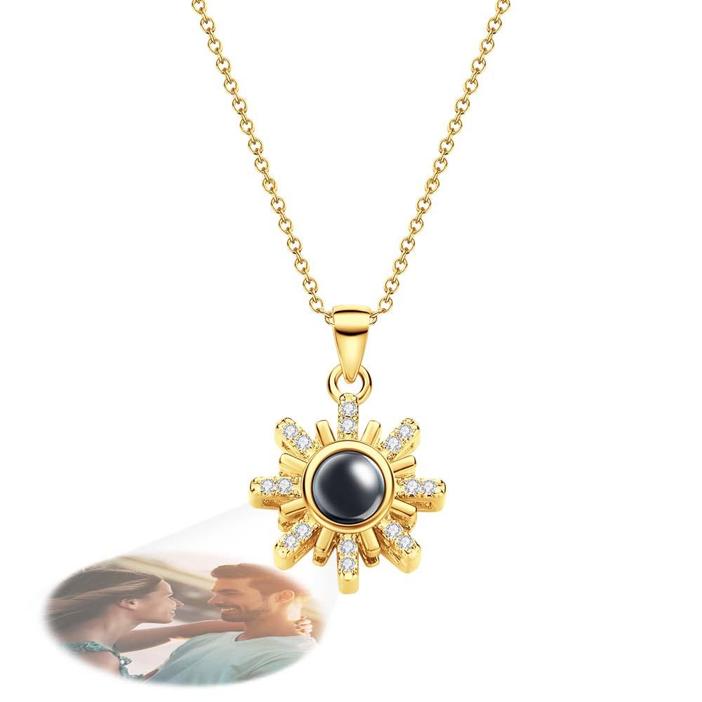 Sparkling Sunflower Photo Projection Necklace – Custom "You Are My Sunshine" Pendant – Unique Crystal Gift for Mom, Best Friend & Daughter