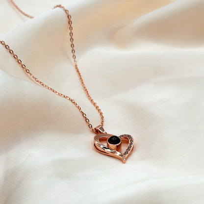 Eternal Flower Necklace for Mom – The Symbol of Unending Love & Gratitude