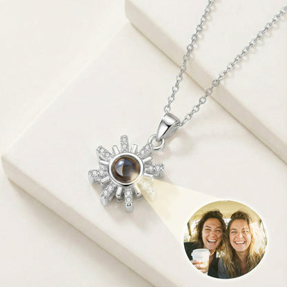 Sparkling Sunflower Photo Projection Necklace – Custom "You Are My Sunshine" Pendant – Unique Crystal Gift for Mom, Best Friend & Daughter