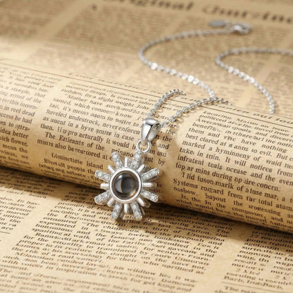 Sparkling Sunflower Photo Projection Necklace – Custom "You Are My Sunshine" Pendant – Unique Crystal Gift for Mom, Best Friend & Daughter