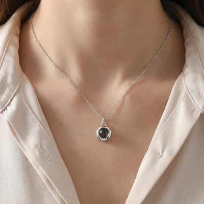 Personalized Circle Photo Projection Necklace – Custom Picture Jewelry Gift for Her, Mom & Wife