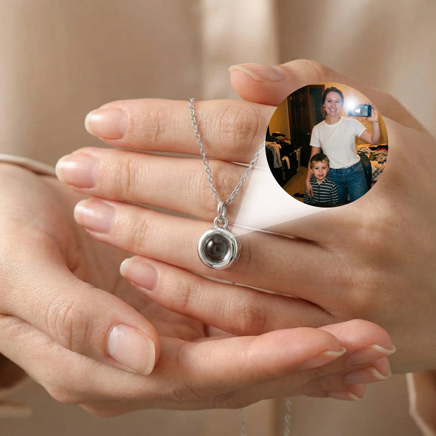 Personalized Circle Photo Projection Necklace – Custom Picture Jewelry Gift for Her, Mom & Wife
